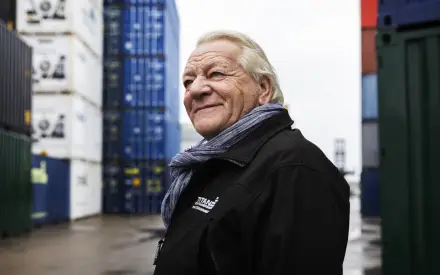 Titan Leyland 06 beskåret
